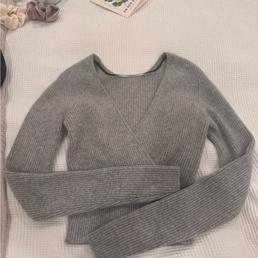 NAADAM Gray Ribbed Cropped Sweater